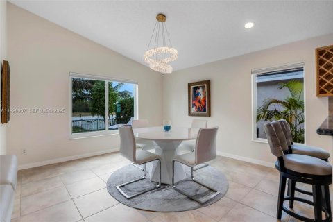 Купить виллу или дом в Пемброк-Пайнс, Флорида 3 спальни, 157м2, № 1990509 - фото 12