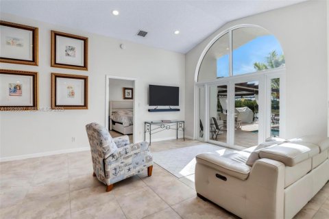 Купить виллу или дом в Пемброк-Пайнс, Флорида 3 спальни, 157м2, № 1990509 - фото 6