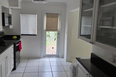 Villa ou maison à vendre à Oakland Park, Floride: 3 chambres, 111.67 m2 № 2154158 - photo 5