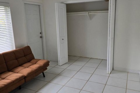 Villa ou maison à vendre à Oakland Park, Floride: 3 chambres, 111.67 m2 № 2154158 - photo 4
