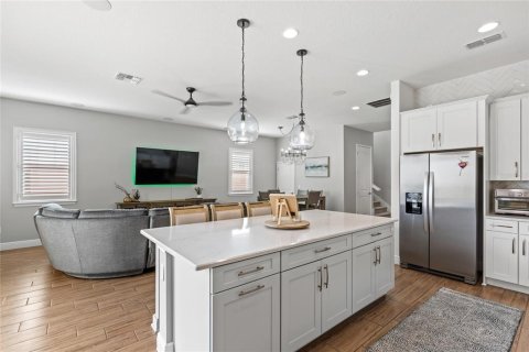 House in Orlando, Florida 4 bedrooms, 316.7 sq.m. № 1517521 - photo 16