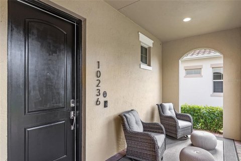 House in Orlando, Florida 4 bedrooms, 316.7 sq.m. № 1517521 - photo 9
