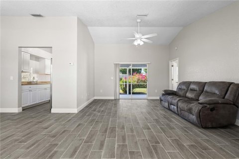 Casa en venta en Port Charlotte, Florida, 3 dormitorios, 139.17 m2 № 1744101 - foto 9
