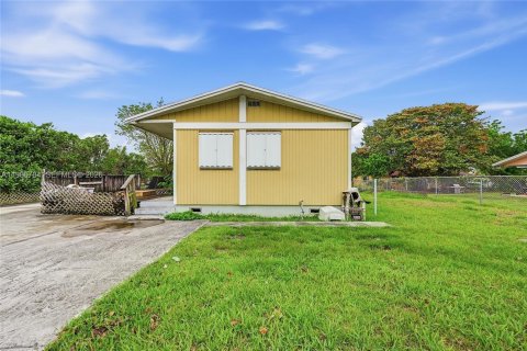 Купить виллу или дом в Майами, Флорида 4 спальни, 107.95м2, № 2044834 - фото 30