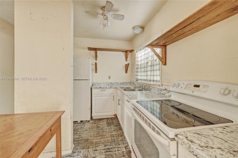 Купить виллу или дом в Майами, Флорида 4 спальни, 107.95м2, № 2044834 - фото 8