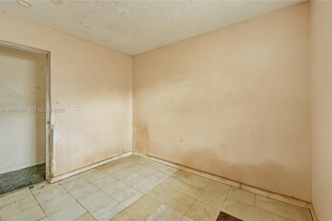 Купить виллу или дом в Майами, Флорида 4 спальни, 107.95м2, № 2044834 - фото 15