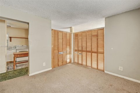 Купить виллу или дом в Майами, Флорида 4 спальни, 107.95м2, № 2044834 - фото 11