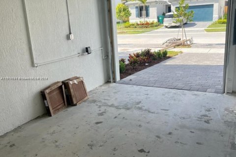 Adosado en venta en Homestead, Florida, 3 dormitorios, 168.8 m2 № 1859918 - foto 4