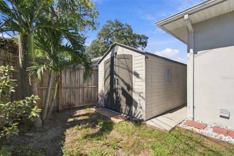 House in Saint Petersburg, Florida 2 bedrooms, 128.95 sq.m. № 2419261 - photo 23