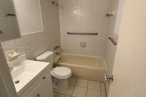 Apartment in Miami, Florida 1 bedroom, 63.17 sq.m. № 2067621 - photo 7