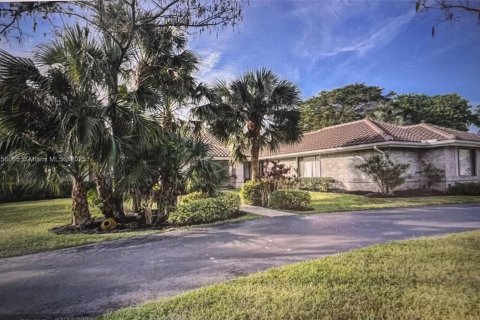 Casa en venta en Coral Springs, Florida, 4 dormitorios, 311.97 m2 № 1878835 - foto 19