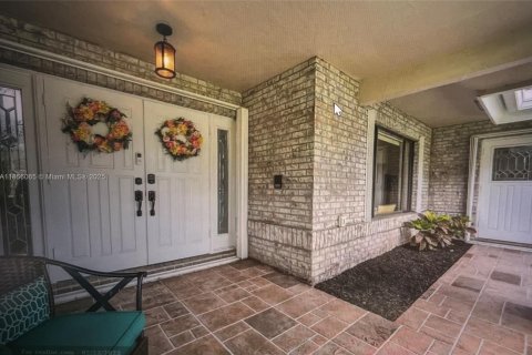 Casa en venta en Coral Springs, Florida, 4 dormitorios, 311.97 m2 № 1878835 - foto 10