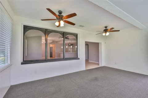 Condo in Sun City Center, Florida, 2 bedrooms  № 1837746 - photo 22
