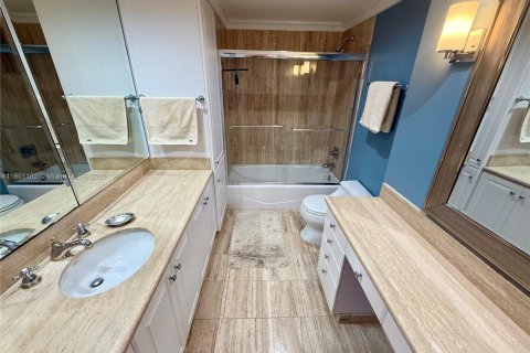 Copropriété à vendre à North Miami Beach, Floride: 1 chambre, 66.89 m2 № 1943109 - photo 13