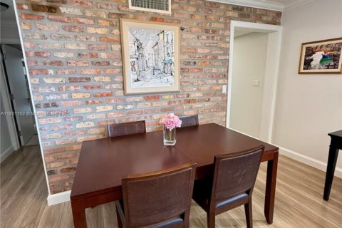 Copropriété à vendre à North Miami Beach, Floride: 1 chambre, 66.89 m2 № 1943109 - photo 5