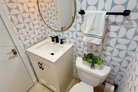 Copropriété à vendre à North Miami Beach, Floride: 1 chambre, 66.89 m2 № 1943109 - photo 23