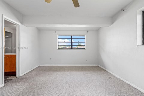 Villa ou maison à vendre à Miami Gardens, Floride: 3 chambres, 120.77 m2 № 2065278 - photo 23