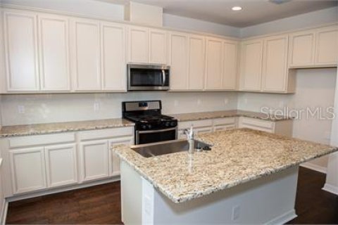 Casa en alquiler en Winter Garden, Florida, 4 dormitorios, 272.3 m2 № 1918458 - foto 9
