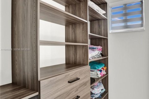 Casa en venta en Parkland, Florida, 5 dormitorios, 314.38 m2 № 2002248 - foto 12