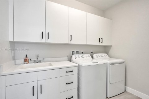 Casa en venta en Parkland, Florida, 5 dormitorios, 314.38 m2 № 2002248 - foto 16