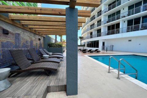 Condo in Miami, Florida, 1 bedroom  № 2022754 - photo 13