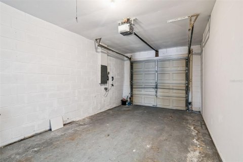 House in Tampa, Florida 3 bedrooms, 115.57 sq.m. № 1866333 - photo 24