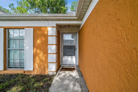 House in Tampa, Florida 3 bedrooms, 115.57 sq.m. № 1866333 - photo 3