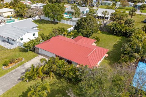 House in St. Lucie, Florida 3 bedrooms, 111.39 sq.m. № 1485216 - photo 6