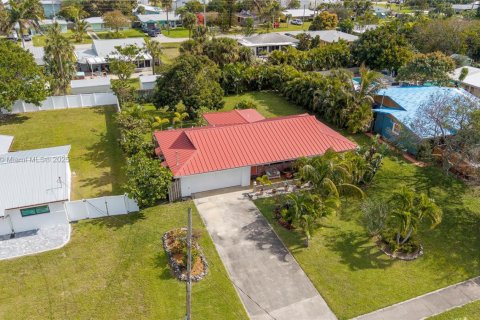 House in St. Lucie, Florida 3 bedrooms, 111.39 sq.m. № 1485216 - photo 5