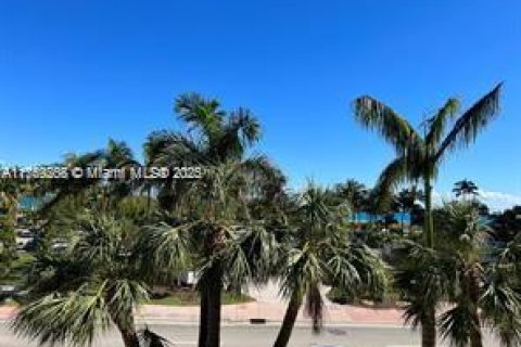 Купить кондоминиум в Майами-Бич, Флорида 1 спальня, 93.46м2, № 1985603 - фото 25