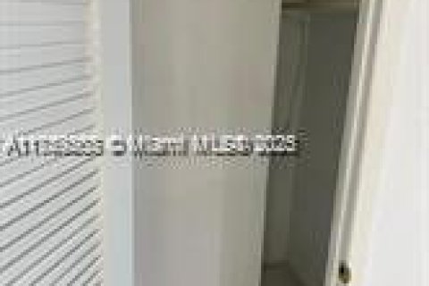 Купить кондоминиум в Майами-Бич, Флорида 1 спальня, 93.46м2, № 1985603 - фото 14