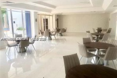 Купить кондоминиум в Майами-Бич, Флорида 1 спальня, 93.46м2, № 1985603 - фото 9