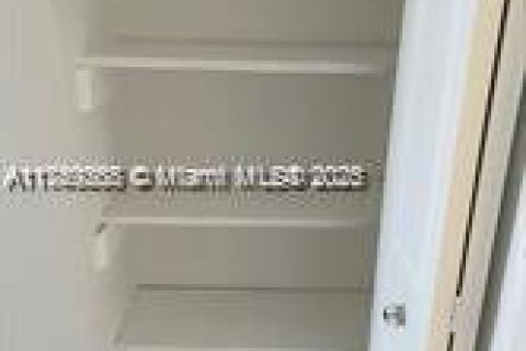 Купить кондоминиум в Майами-Бич, Флорида 1 спальня, 93.46м2, № 1985603 - фото 7