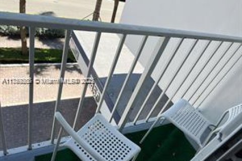 Купить кондоминиум в Майами-Бич, Флорида 1 спальня, 93.46м2, № 1985603 - фото 22