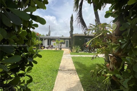 Casa en venta en Miami, Florida, 3 dormitorios, 156.45 m2 № 2016212 - foto 6