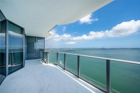 Снять в аренду кондоминиум в Майами, Флорида 2 спальни, 121.33м2, № 2058584 - фото 16