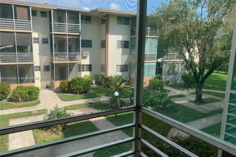 Condo in Miami, Florida, 1 bedroom  № 2076751
