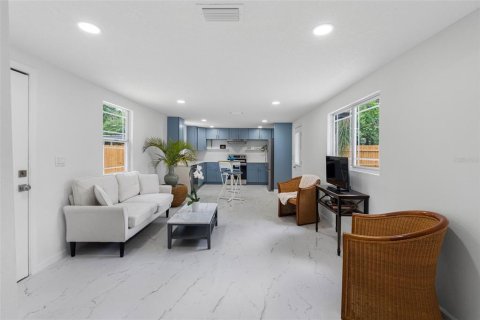 Villa ou maison à vendre à Tampa, Floride: 3 chambres, 112.41 m2 № 2206827 - photo 4