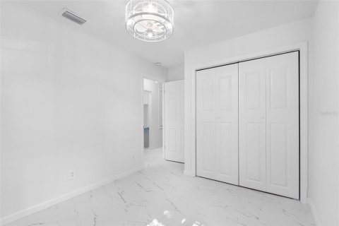 Villa ou maison à vendre à Tampa, Floride: 3 chambres, 112.41 m2 № 2206827 - photo 21