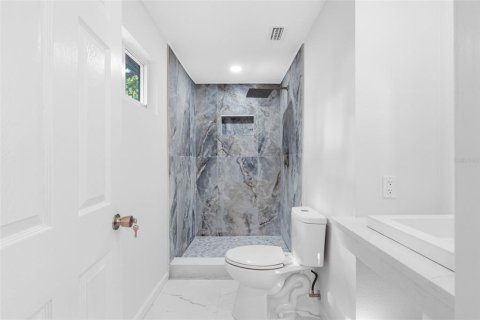 Villa ou maison à vendre à Tampa, Floride: 3 chambres, 112.41 m2 № 2206827 - photo 15