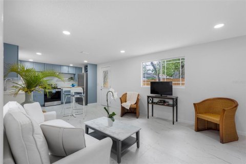 Villa ou maison à vendre à Tampa, Floride: 3 chambres, 112.41 m2 № 2206827 - photo 3