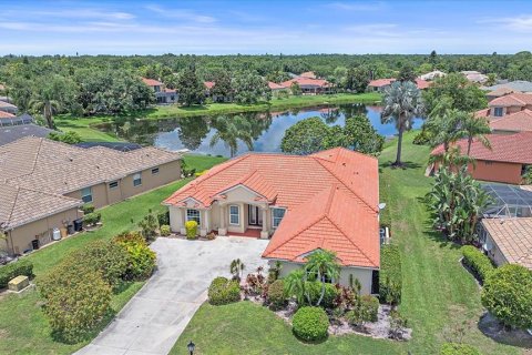 Casa en venta en Sarasota, Florida, 4 dormitorios, 262.63 m2 № 1786831 - foto 1