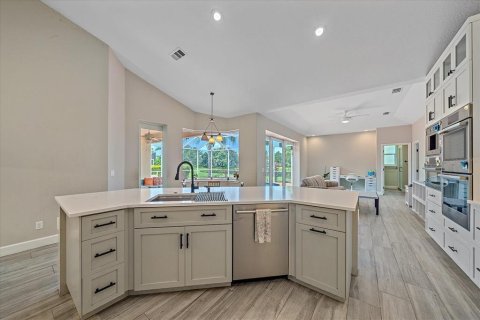 Casa en venta en Sarasota, Florida, 4 dormitorios, 262.63 m2 № 1786831 - foto 17