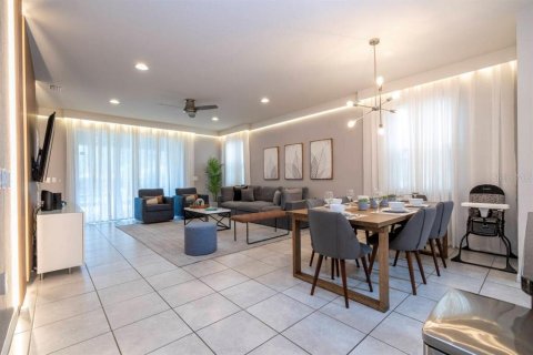 Villa ou maison à vendre à Kissimmee, Floride: 6 chambres, 291.9 m2 № 2217656 - photo 10