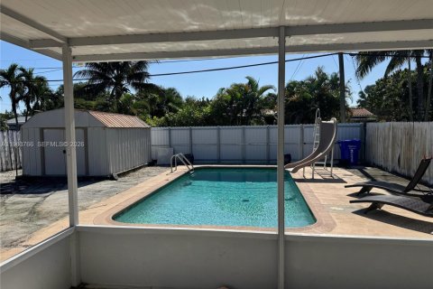 Villa ou maison à vendre à Hollywood, Floride: 4 chambres, 151.06 m2 № 2025657 - photo 15