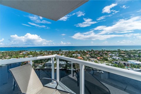Condo in Aventura, Florida, 2 bedrooms  № 2193481