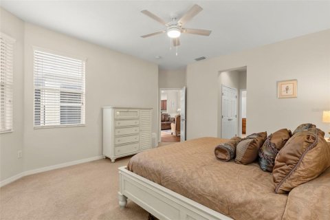 House in Leesburg, Florida 2 bedrooms, 161.46 sq.m. № 2394086 - photo 13