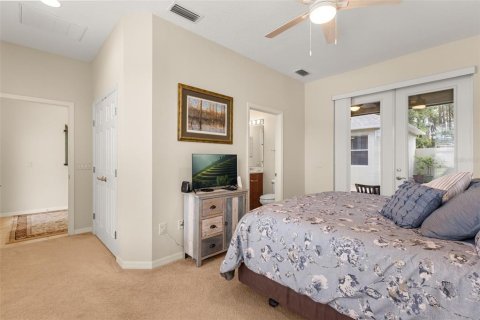 House in Leesburg, Florida 2 bedrooms, 161.46 sq.m. № 2394086 - photo 24
