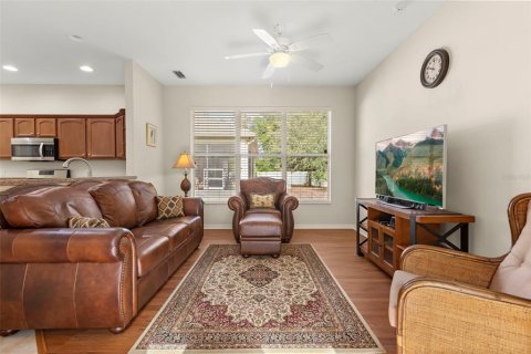 House in Leesburg, Florida 2 bedrooms, 161.46 sq.m. № 2394086 - photo 5