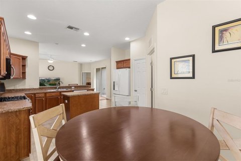 House in Leesburg, Florida 2 bedrooms, 161.46 sq.m. № 2394086 - photo 16